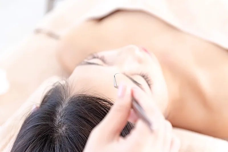 エクステ希望のお客様へ~他店パーマが残っている場合~